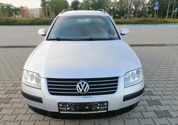 samochody osobowe Volkswagen Passat cena 6600 przebieg: 186700, rok produkcji 2004 z Legnica